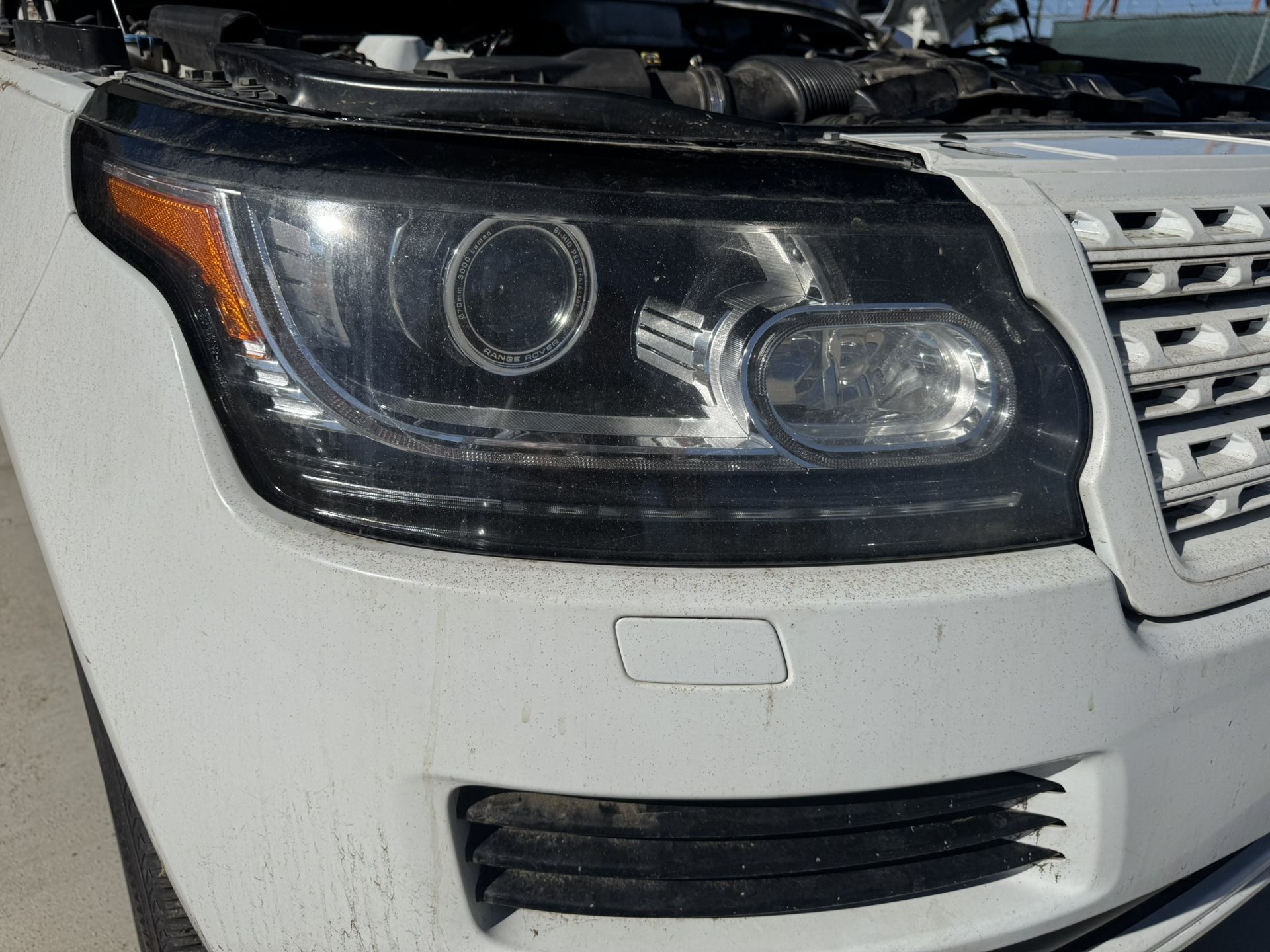 Parts Only- Range Rover 2015 HSE headlight Engine And All