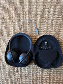 Bose noise canceling headphone