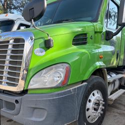 Cascadia, 2015, Dump Truck.