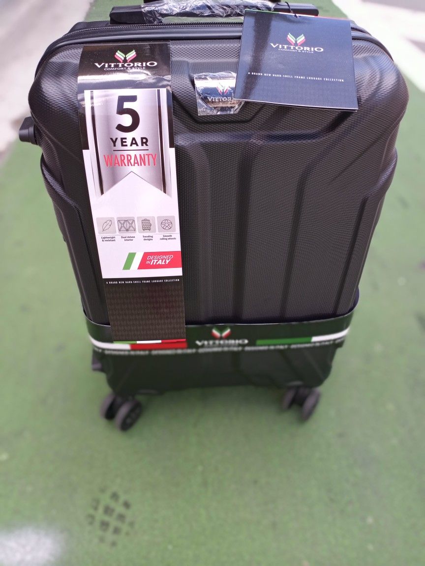 Travel Suitcase Carry On