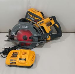 DEWALT FLEXVOLT 60V MAX 7-1/4"BLADE..WITH 9.0 FLEXVOLT BATTERY AND FAST CHARGER IN GREAT CONDITIOS $350