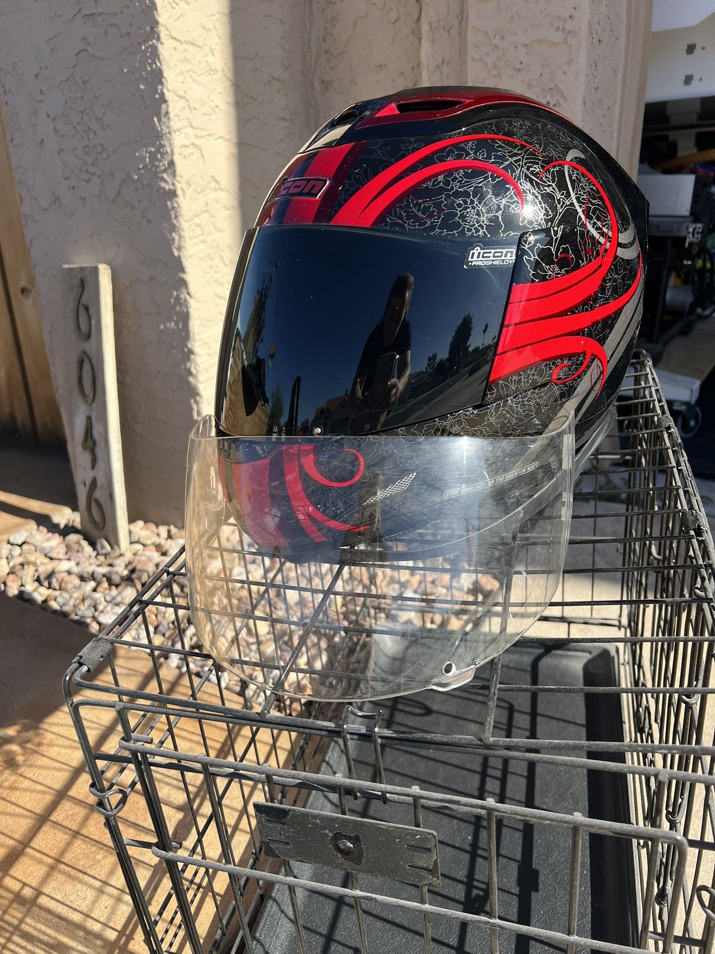 ICON regal Airframe Helmet