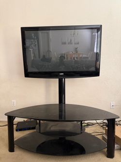 Combo Sanyo TV/Glass Entertainment Center
