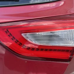 Hyundai Elantra GT 13 16 Passenger Right Side Tail Light Taillight Oem
