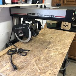 DeWalt 7749 Radial Arm Saw