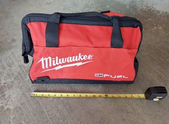 New Milwaukee Carrying Bag - Medium 