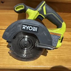 RYOBI ONE+ 18V Cordless 5 1/2 in. Circular Saw (Tool Only)