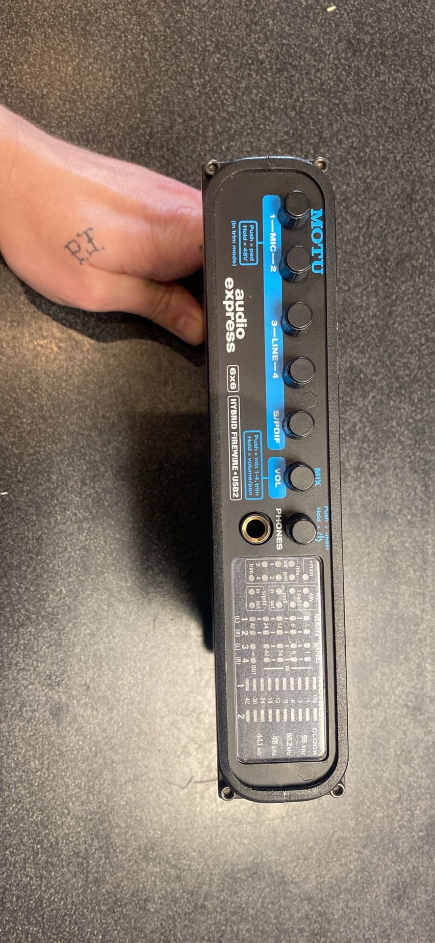 Motu Audio Express 6x6