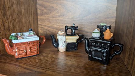 Lot of 3 Vintage World Bazaars Novelty Teapots