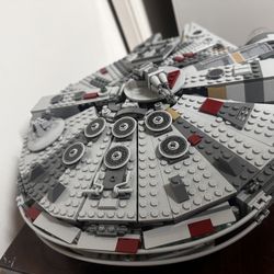  LEGO Star Wars Millennium Falcon  75257  Assembled