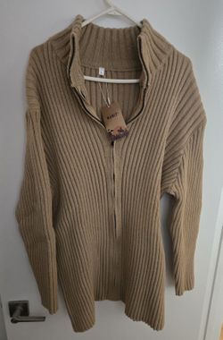 Brand New Men's XL Fleece Sweater