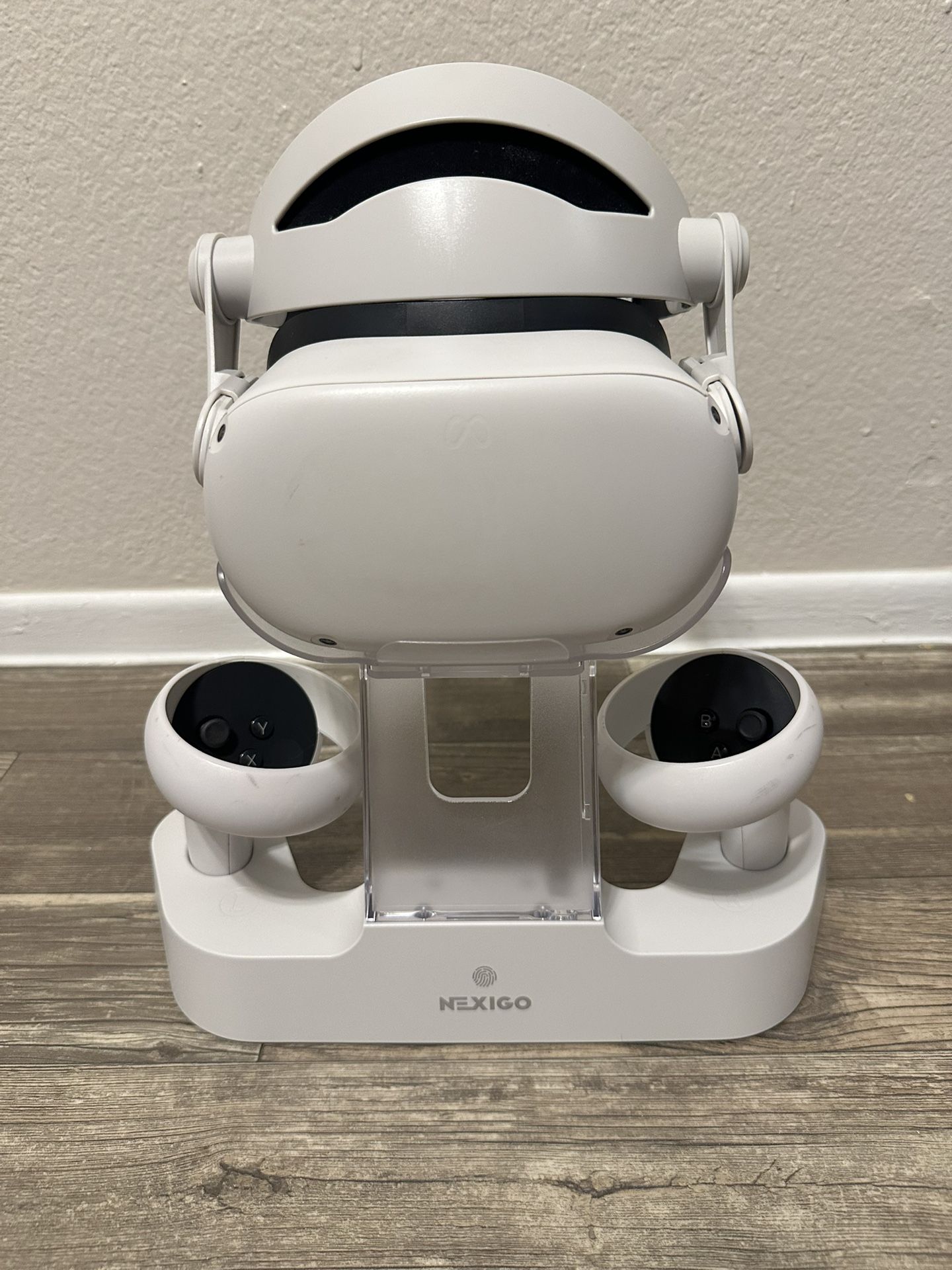 Meta Quest 2 — All-in-One Wireless VR Headset — 128GB with Nexigo Enhanced Charging Stand