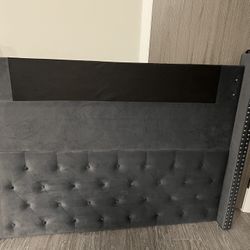 VELVET HEADBOARD 