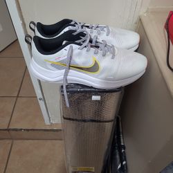 Nike Downshifter Size 11 