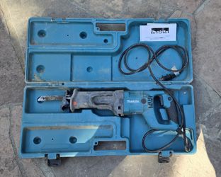 MAKITA Reciprocating Saw
