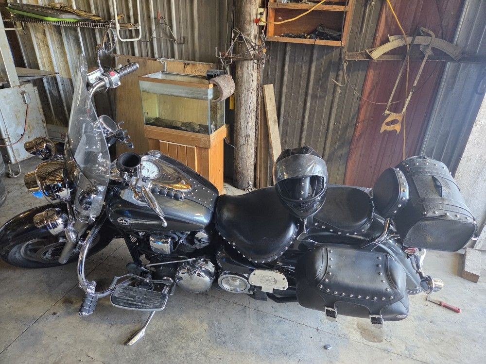 2005 Yamaha V star