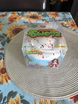 Squeezeez Sweetz Scented Squishy