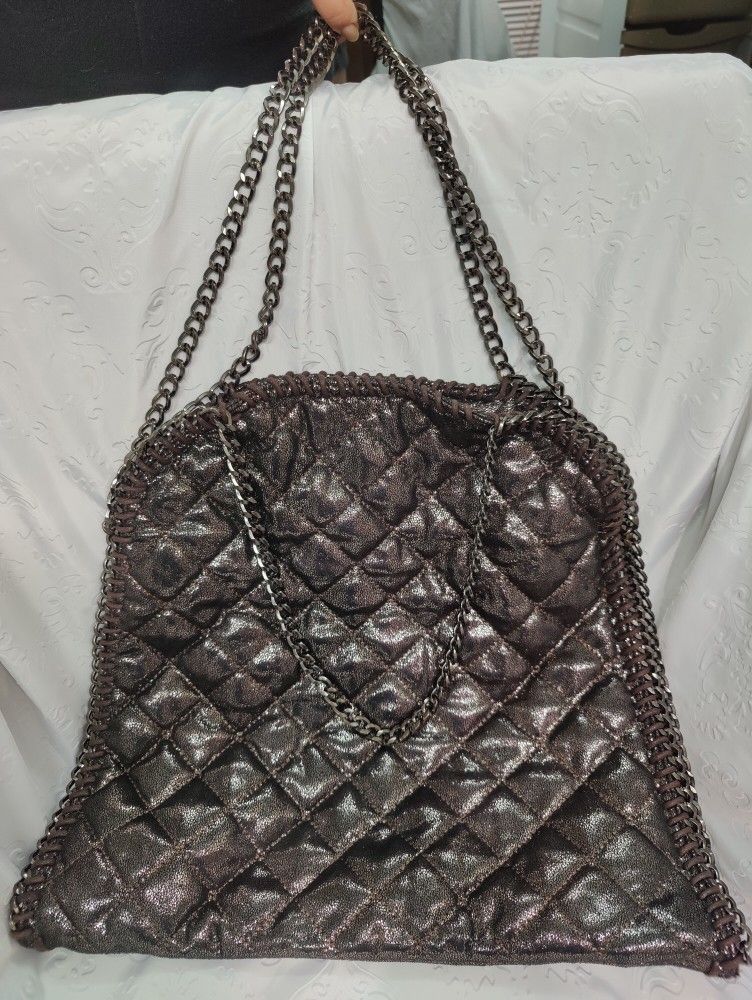 HFH Handbag Trapp And Company Quilted Silver Metallic Chain Handbag NEW