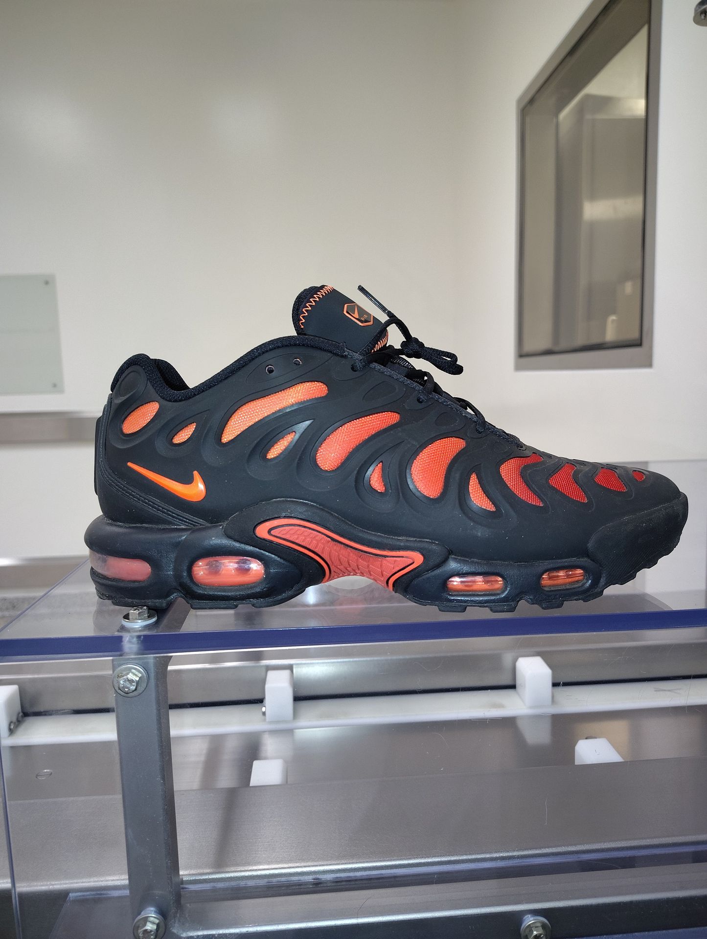 Nike Mens Air Max Drift Plus