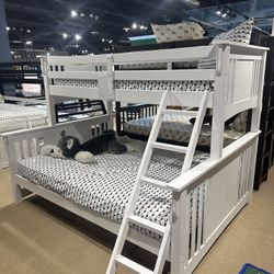 Twin / Full Bunkbed 