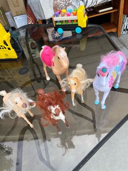 Girl toy horses $10 for all