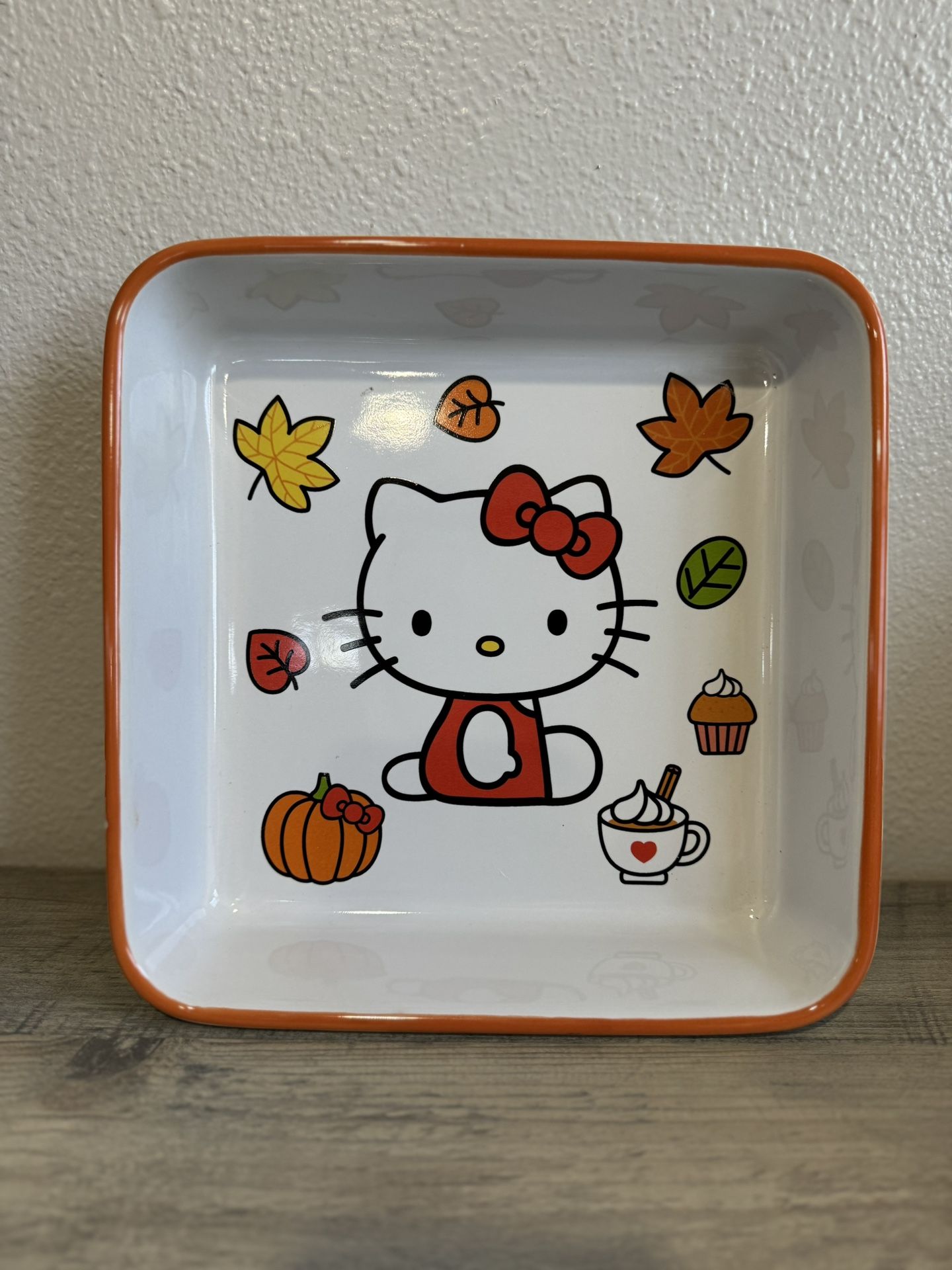 Hello Kitty Fall Baking Dish