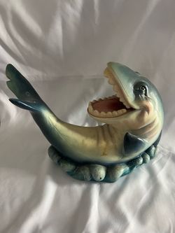 Drunk shark wine bottle holder