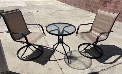 Brand New Patio Set