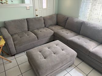 Sectional sofa grey