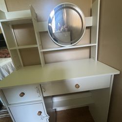 Small Dresser With Mirror 