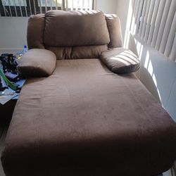Chais LOUNGE