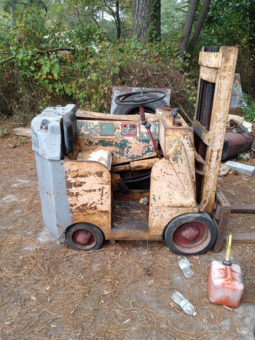 Super Rare Lift Truck/With 2folks
