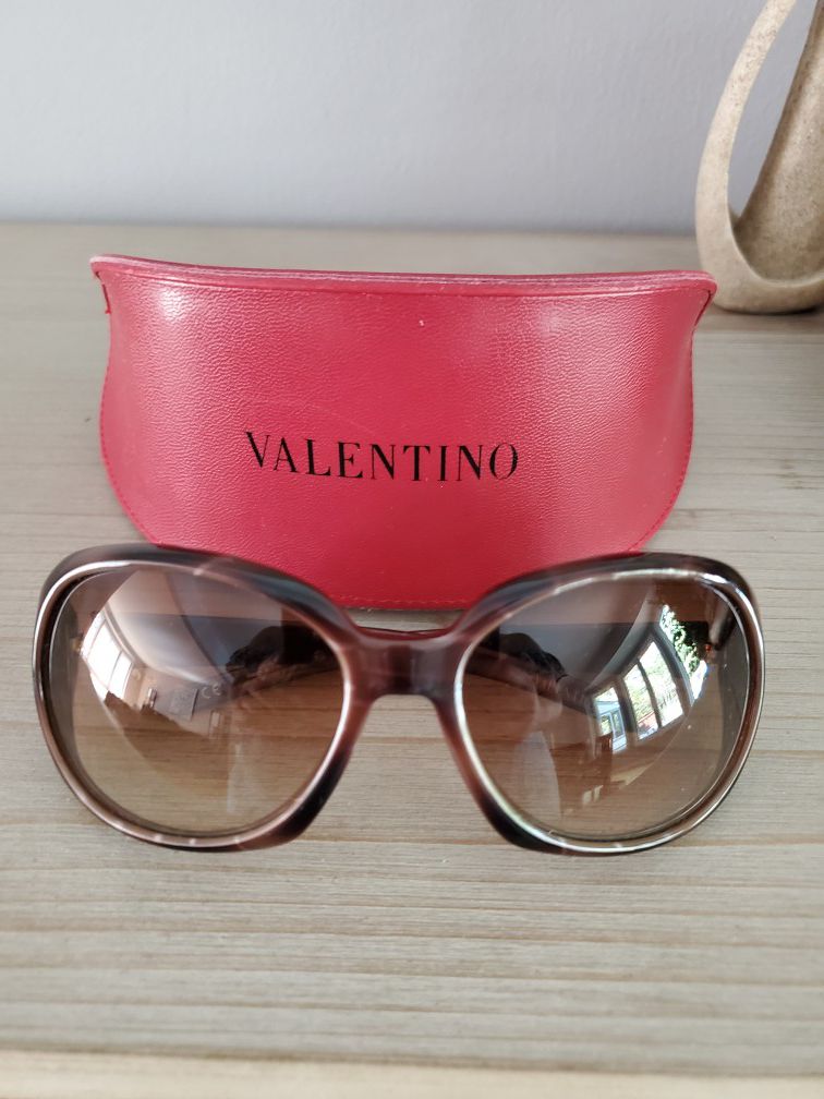 Valentino sunglasses Priced To Sell 