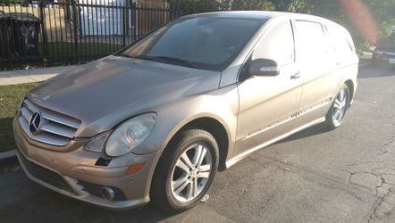 2007 Mercedes Benz r500