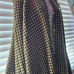 $10.00 - Large Winter Scarf Or Shawl By Zara!  Gorgeous Colors!  Elegant Pattern!