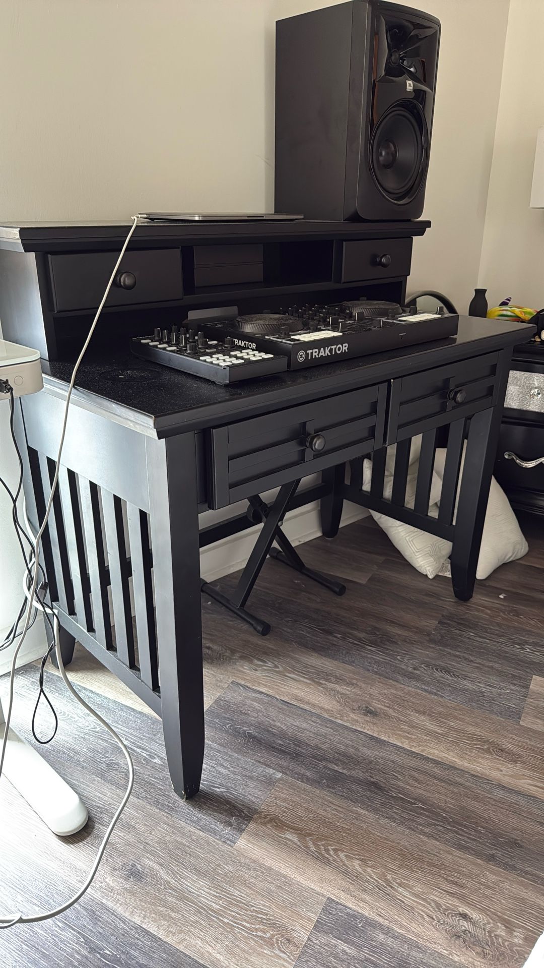 Free Desk
