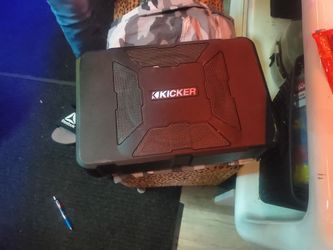 Kicker 8inch Hideaway