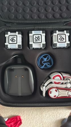 Anki Cozmo Robot with Case and Accessories