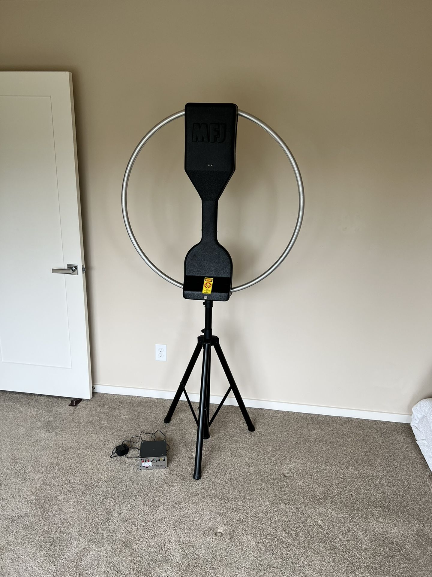 MFJ-1788 HQマグネチックループアンテナ MFJ-1788, SUPER HI Q LOOP, 36~DIA, 15-40 METER | MFJ Enterprises Inc