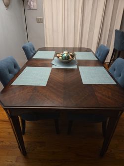 Kitchen table