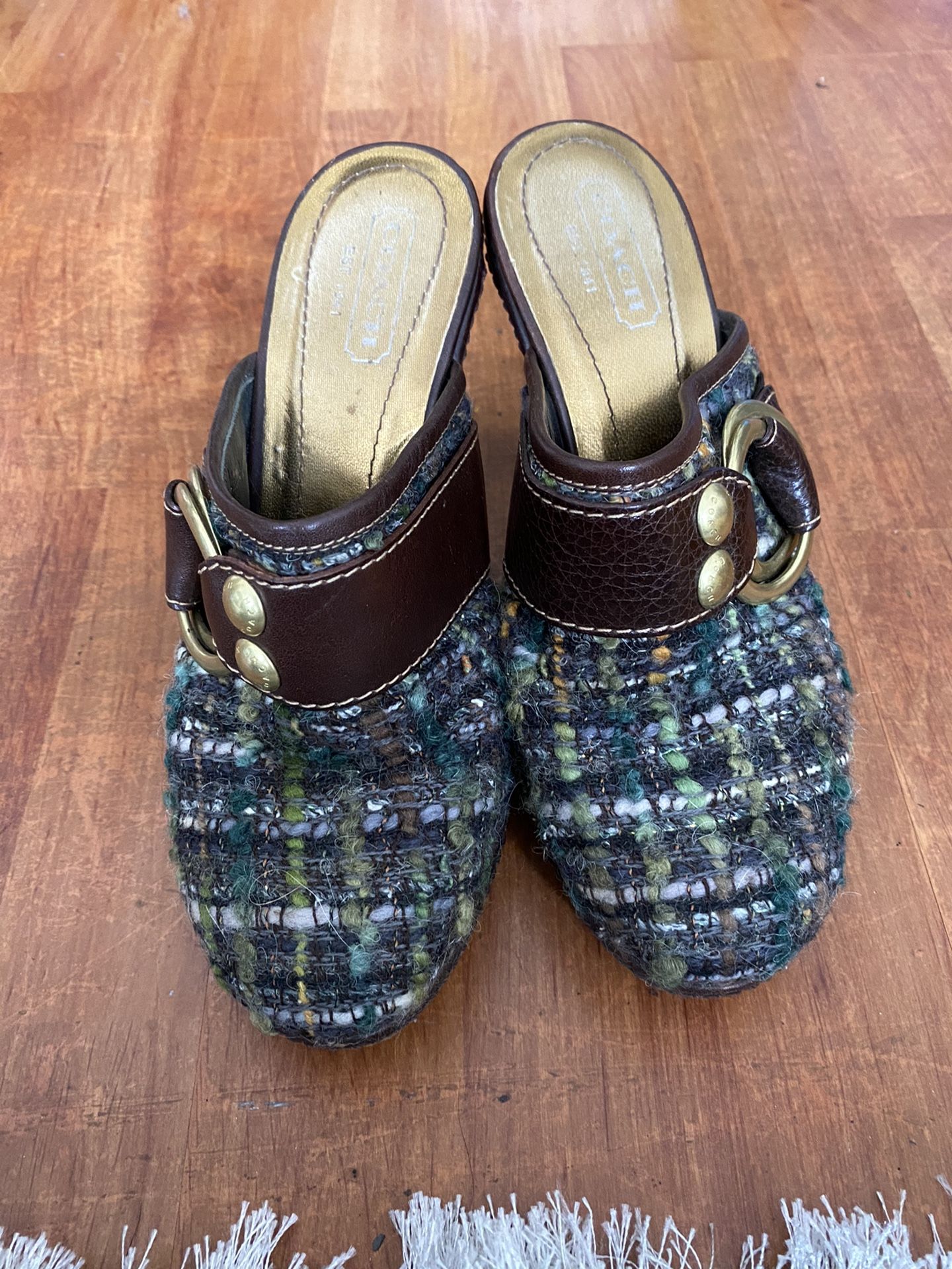 COACH CLAUDE BOUCLE TWEED LEATHER MULE SLIDE BOOT HIGH HEEL GREEN 6. Condition is "Pre-owned". See pictures ask questions and make an offer!