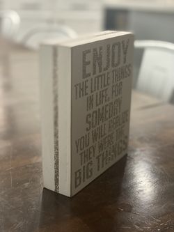 Small Desk Decor 