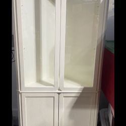 Corner unit display cabinet with 2 glass shelves 