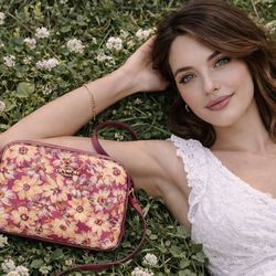 Beautiful Coach floral crossbody bag 🌸 Perfect spring vibe with colorful floral design Lightweight and easy to style – wear it crossbody or on should