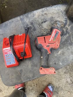 Milwaukee hackzall and charger