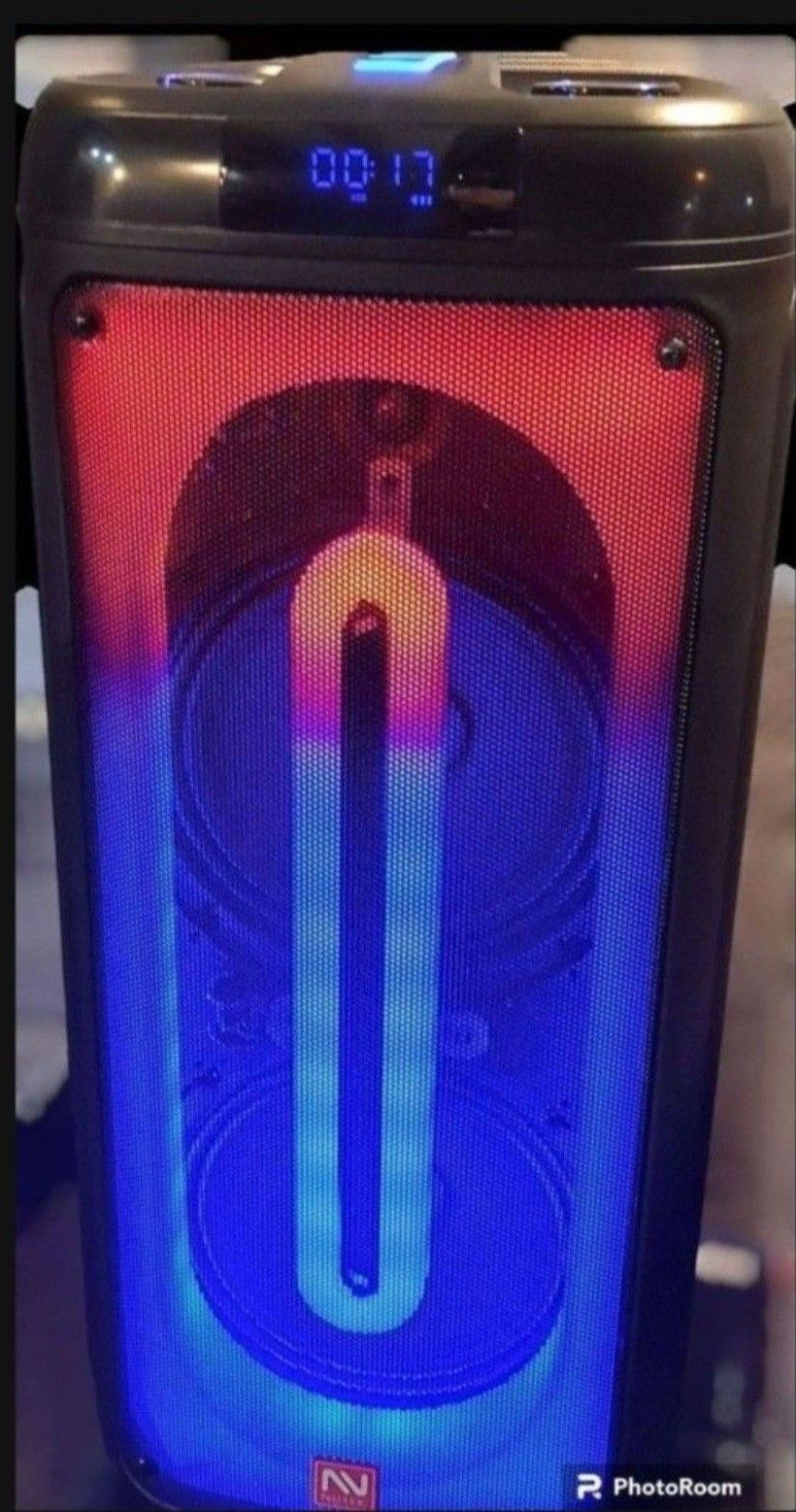 BLUETOOTH PORTABLE SPEAKER KARAOKE BRAND NEW