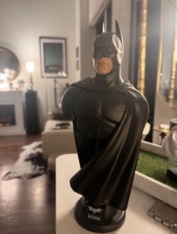 RARE Batman Begins Outfit / The Dark Knight 10” Realistic Statue Bust 