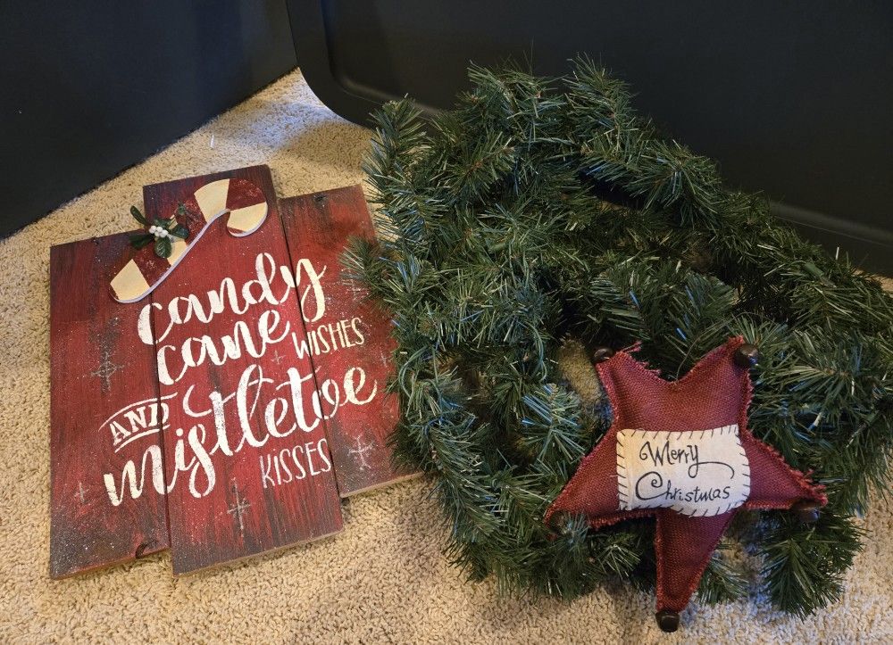 Christmas Garland And Signs Decorations