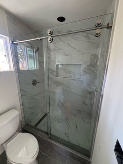 Glass shower door