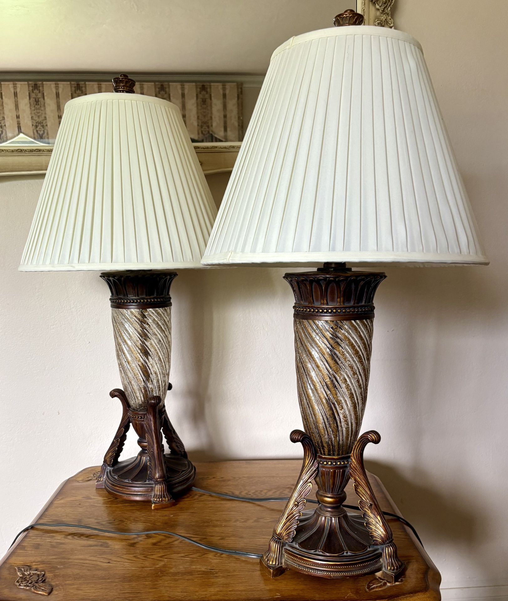 Tiffany Styled Bronzed-Ceramic and Crinkled Glass Table Lamp (unmarked) with copper accents.